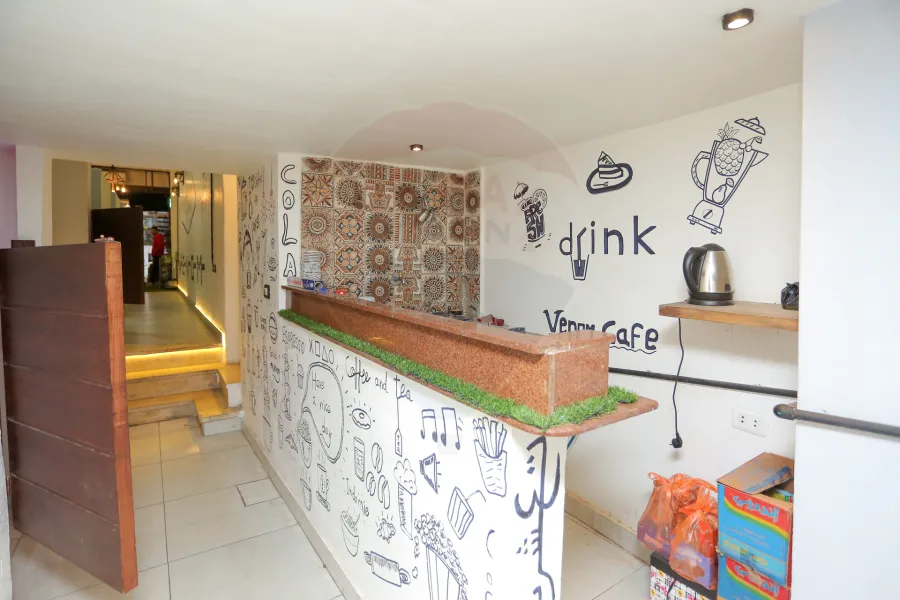 محل 85 م + صندرة 40 م للبيع ميامي (خطوات من اسكندر إبراهيم)