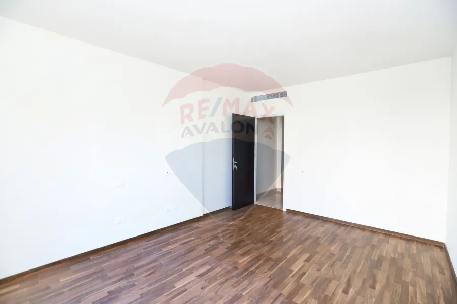 فيلا مستقلة للبيع 418 م بكينج مريوط (كومباوند جوار)