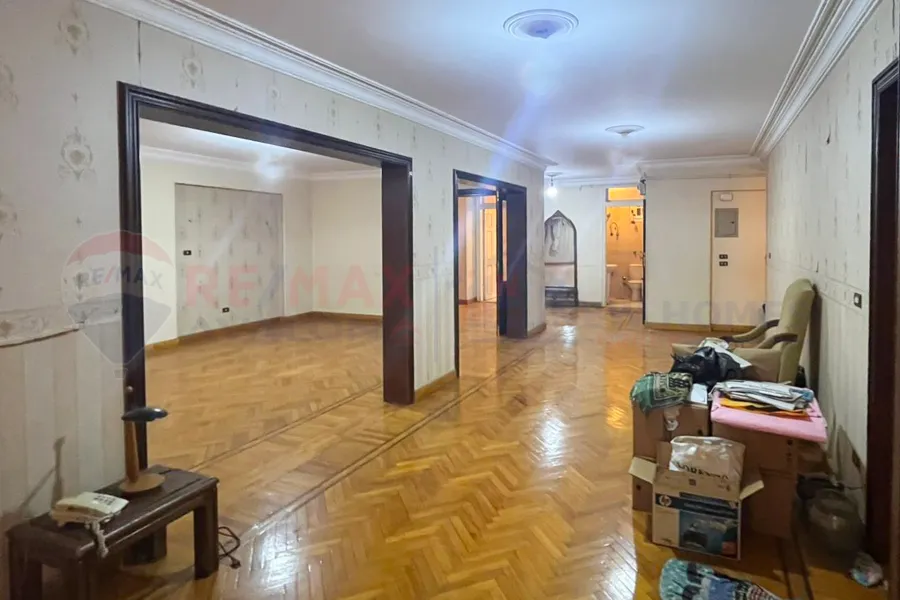 Apartment for sale 285 m Gianaclis (Mohamed Pasha Mohsen St.)