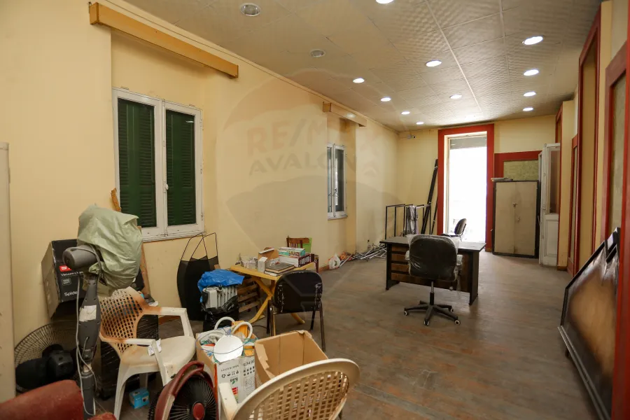 Mezzanine 400m for rent Camp Chezar (Port Saied St.)