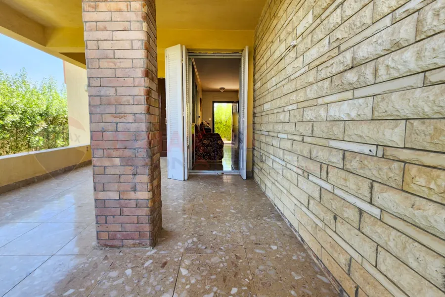 فيلا ستاند الون كورنر للبيع (سيدي كرير ك 40) 400 م