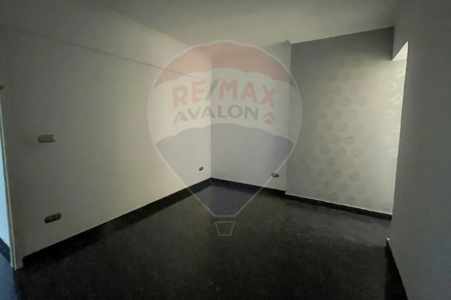 شقة للبيع 120 م السيوف (بجوار كازيون ماركت)