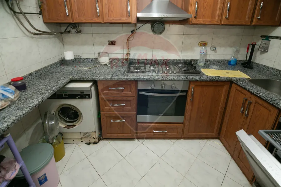 شقه للايجار 160 م سموحة (ش إسماعيل سري)