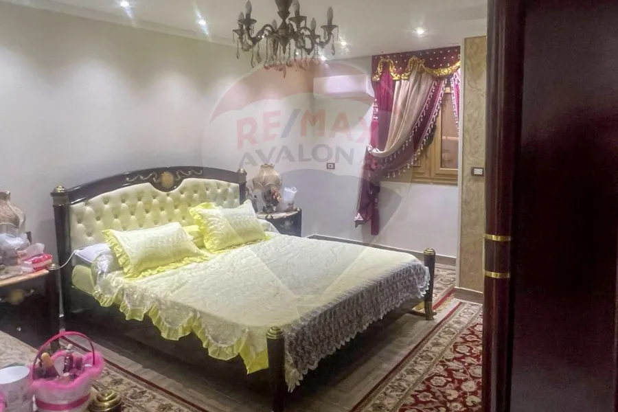 شقة للبيع 140 م  محرم بيك (ش الاسكندراني)