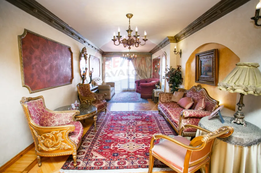 شقة للبيع 186 م  وابور المياه (ش جلال الدين الدسوقي)