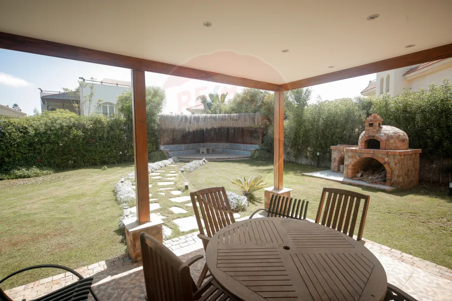 villa for sale North Coast (Costa del Sol village)635m