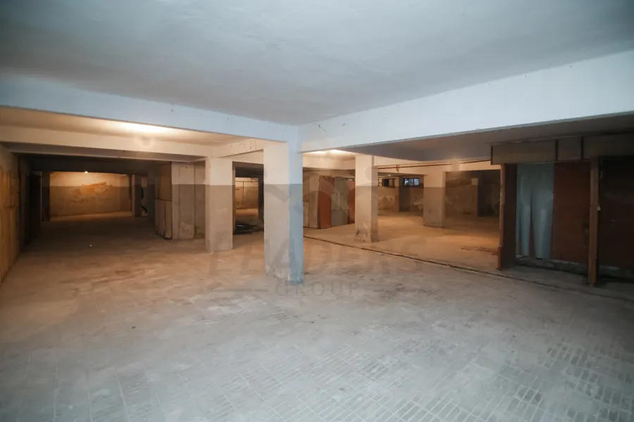 مخزن للايجار 600 م رشدي (ش الفريد ليان)