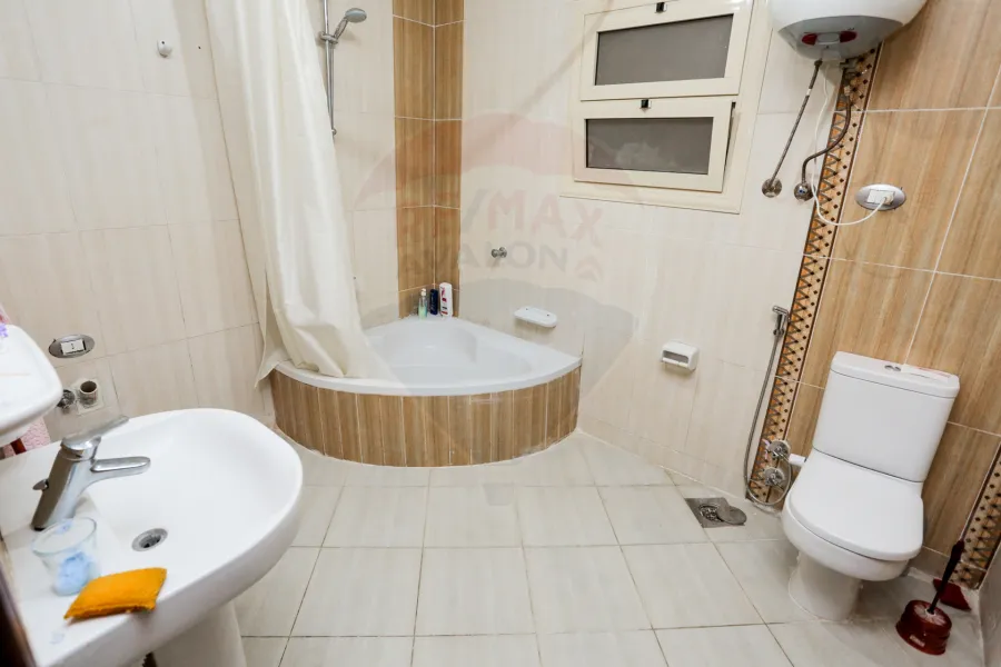 Furnished apartment for rent 230 m Gleem ( branched from the sea-steps from the tram)