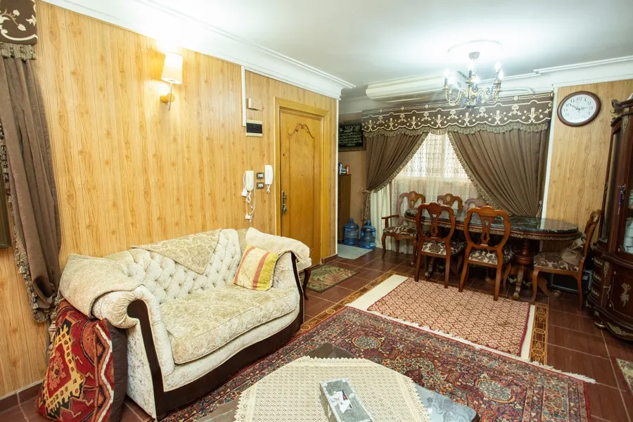 شقة للبيع 120م بسيدي بشر (خطوات من خالد بن الوليد والبحر)