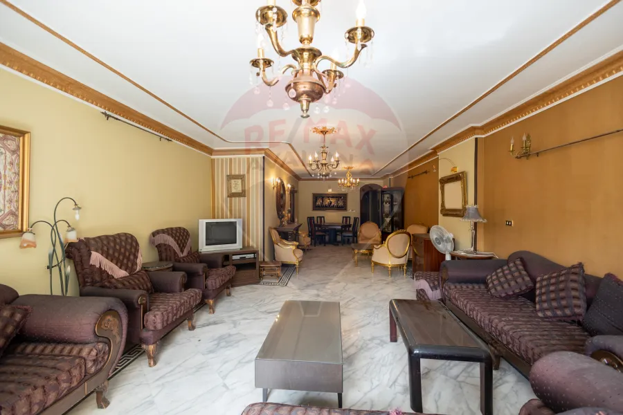 Apartment for sale 204 m gleem (Steps from Royal Jewelry Museum)