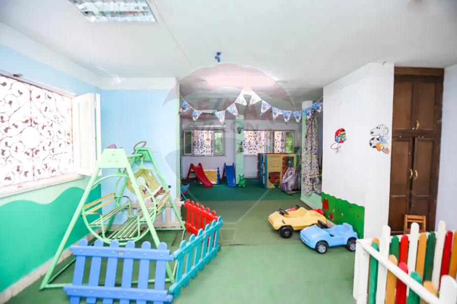 Administrative Unit for rent 370 m Louran (El Eqbal Directly on The Teram)