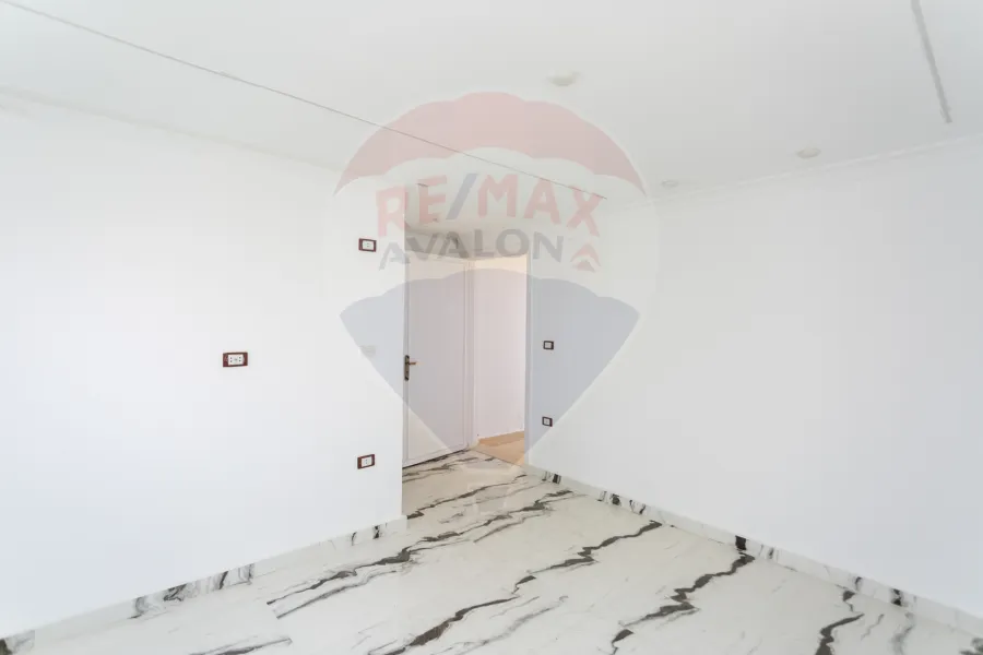 فيلا ستاند الون للبيع (قرطاج) 235 م