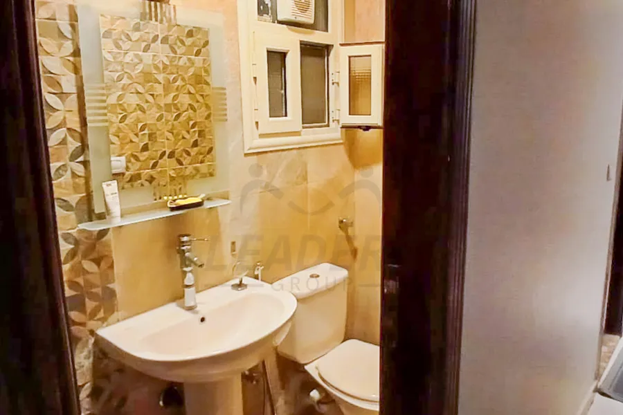 شقة للبيع 142 م سبورتنج (خطوات من البحر)