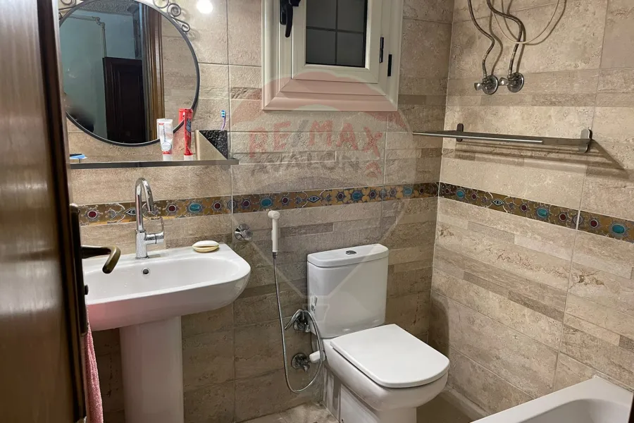 Apartment for sale 150 m Kafr Abdo (Amir Al Bahar st)