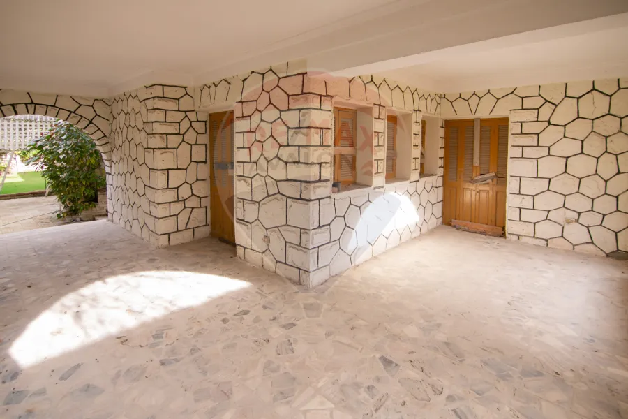 Villa for sale 700 m Al-Agamy (Al-Hanoville)