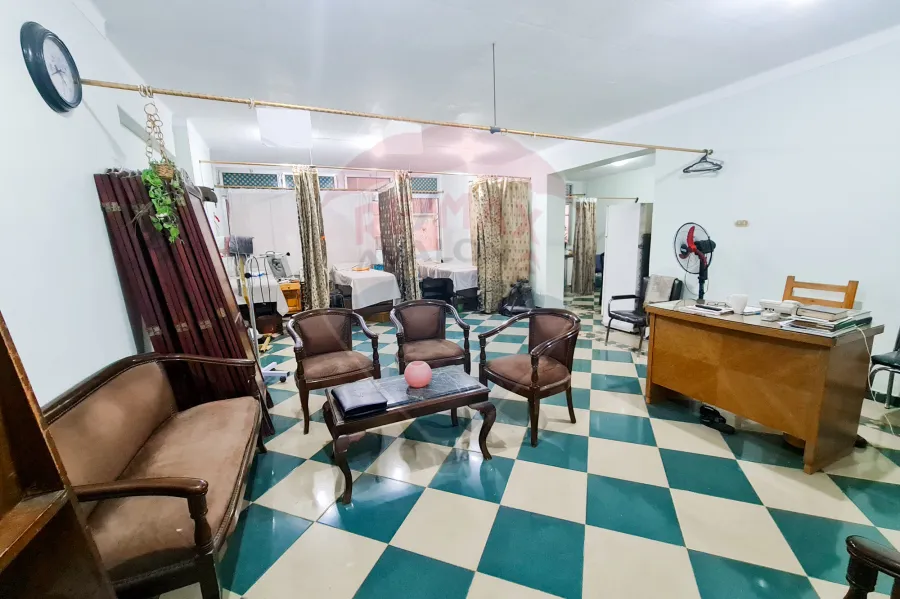 عيادة للايجار 85 م سموحة (بجوار مستشفي الاندلسيه)