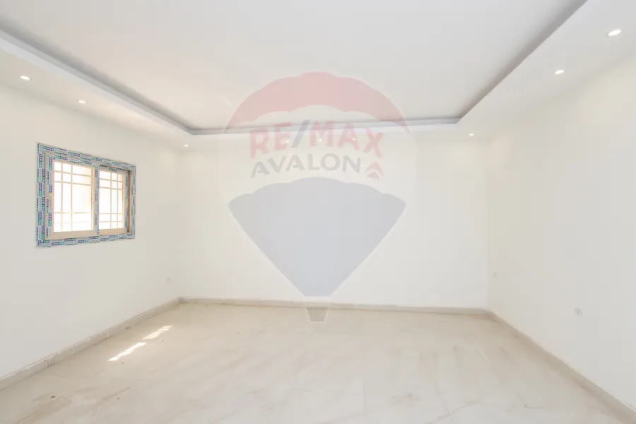 Penthouse for sale 825 m Al-Mandara (Cecelia compound)