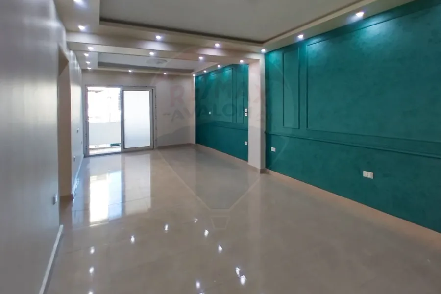 شقة للبيع 125 م جليم (ش أبوقير)