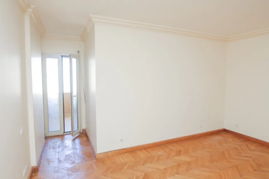 شقة للبيع 225م سموحة - عمارة اللوتس (ش فوزى معاذ الرئيسى)