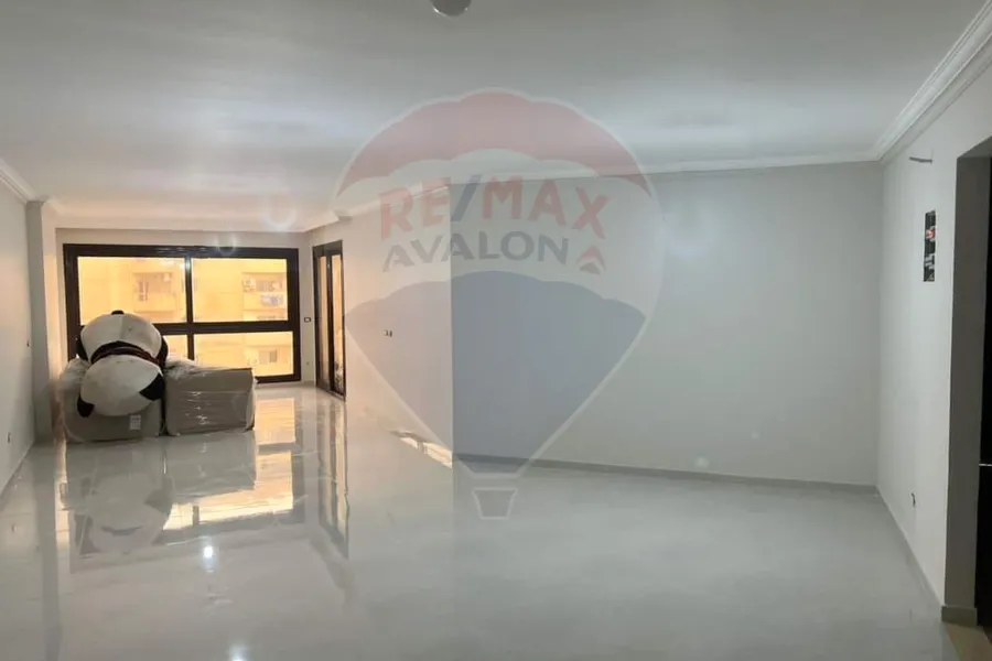 شقة للبيع 195 م سموحة (فالوري انطونيادس)