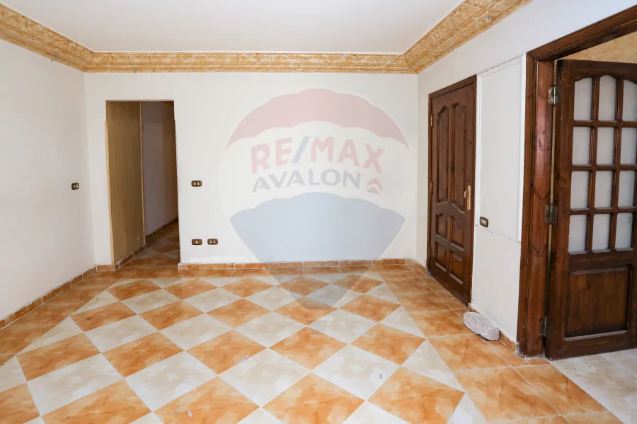 Apartment for sale 125 m Jnaklis (Steps from Abo Qeer St)