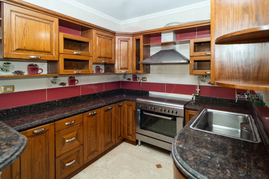 apartment for Sale 200 m Saba Basha (directly on the sea)