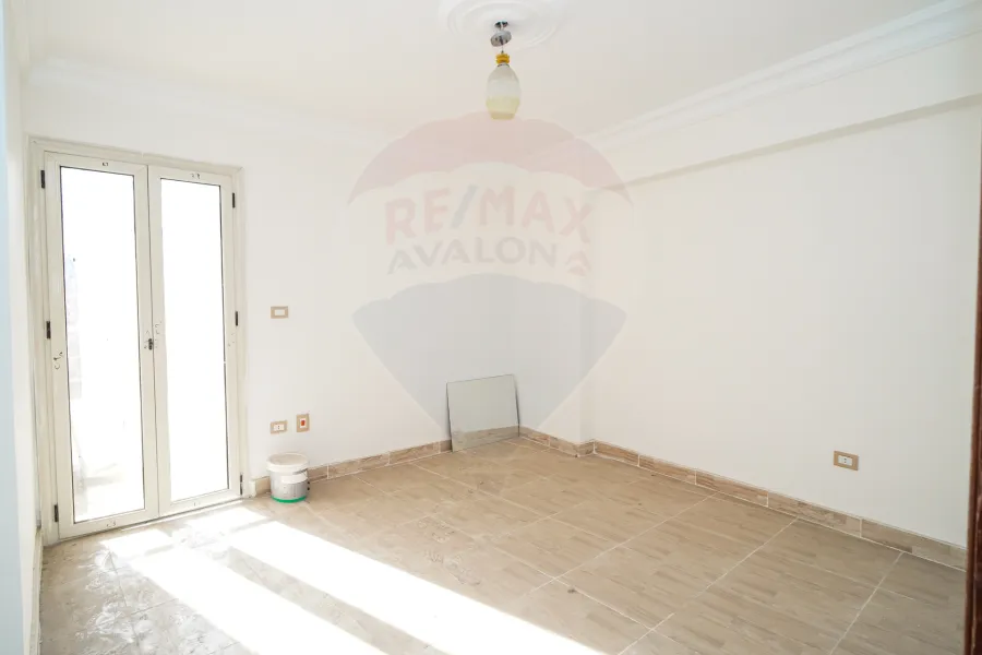 Apartment for sale 180 m AlIbrahimiah (infront of sporting club)