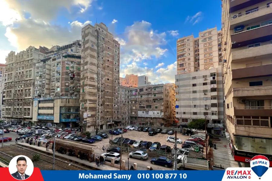 Apartment for rent 180 m Tharwat (in front of tram)