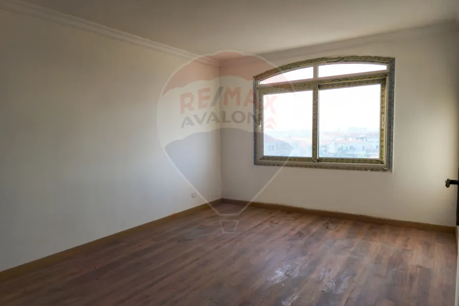 Standalone villa for rent 1250 m King Mariout