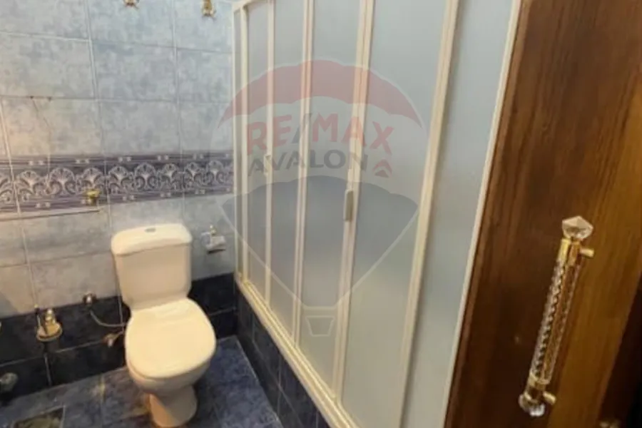 Villa for sale 330 m Masr Al-Gedida (Al-Sheratoon)