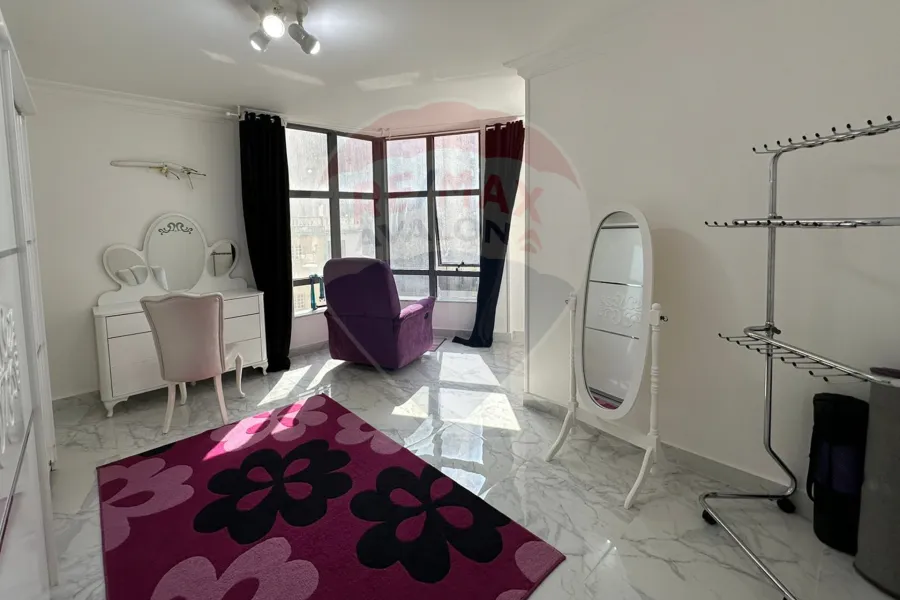 شقة للبيع 156 م سيدي بشر (ثاني نمرة من البحر)