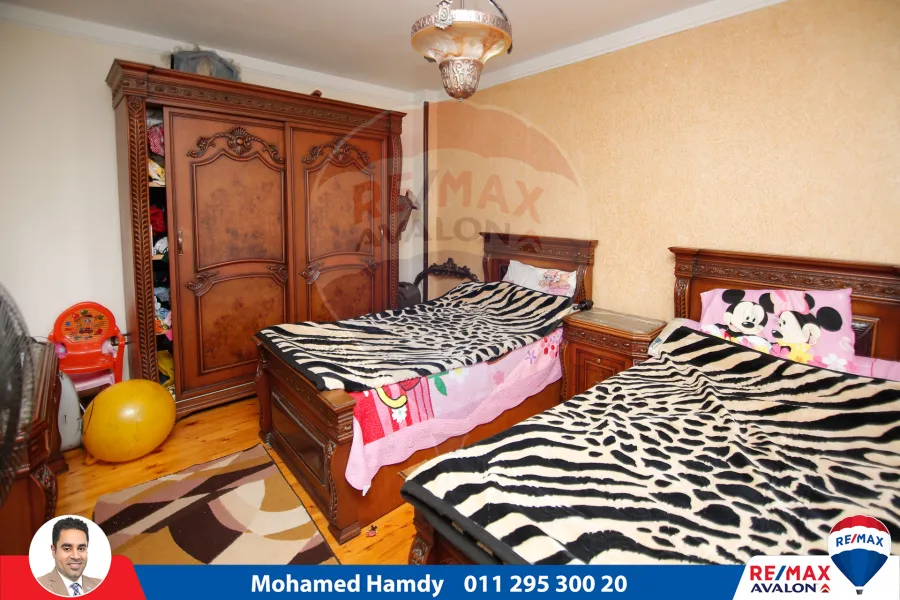 شقة للبيع 145 م محرم بك (ش قناة السويس)