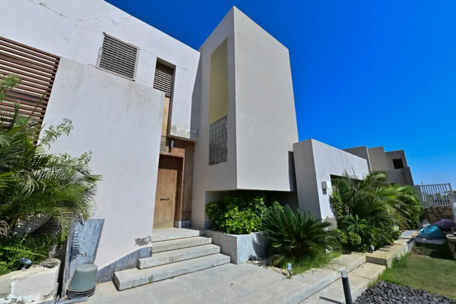 فيلا ستاند ألون + كبانا للبيع (هاسيندا باي) - 1,400 م