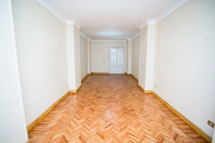 Apartment for rent 220m Gleem (Abo Qir St.)