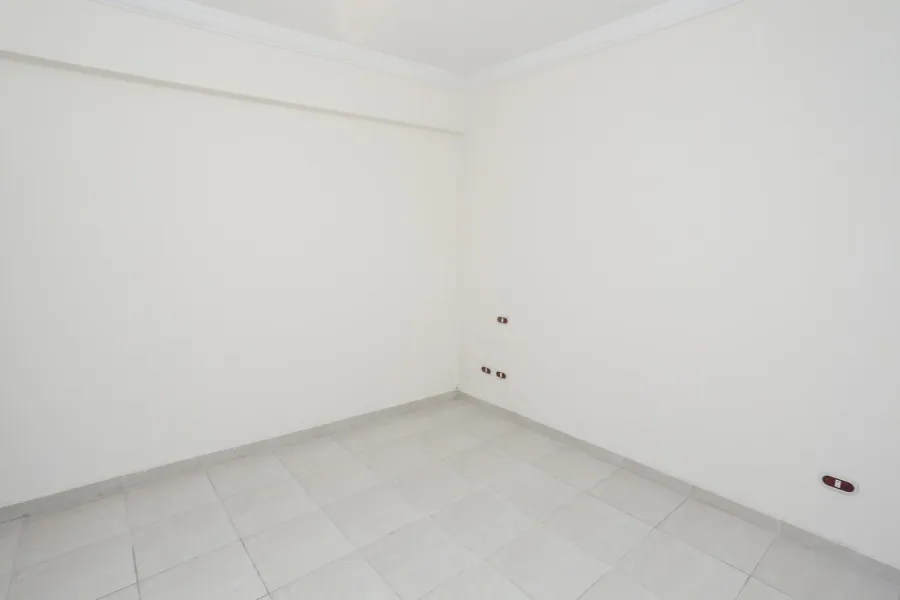 شقة للايجار 110م  المندرة (2 نمرة من البحر)