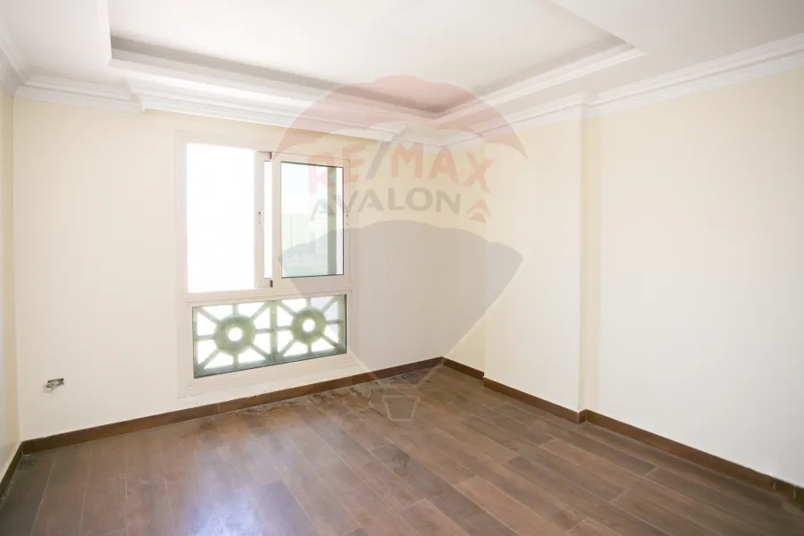 شقة للبيع 225 م سموحة (بيتك في النادي)