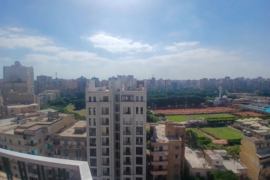 شقة للبيع 130 م سبورتنج (علي الترام - ش  شهاب الدين أبو السنون )