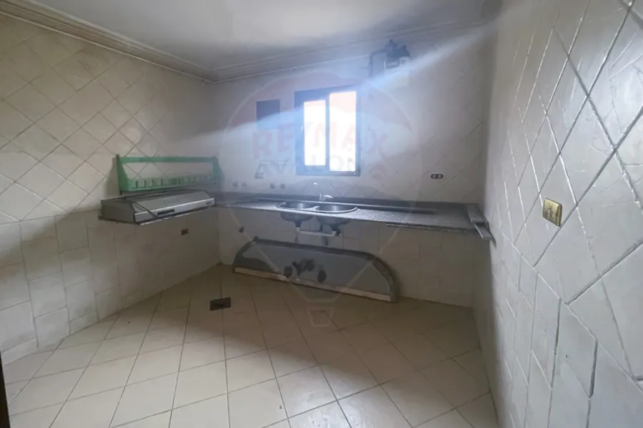 Apartment for rent 180 m Gleem (Steps from Abo Qur st)