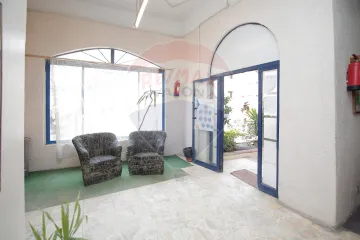 مقر إداري للإيجار 250 م المنتزة (أمام قصر المنتزة)