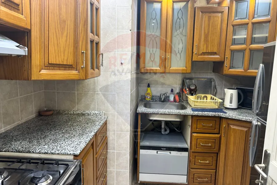 شقة للايجار المفروش 136 م  سان ستيفانو (الفورسيزون)