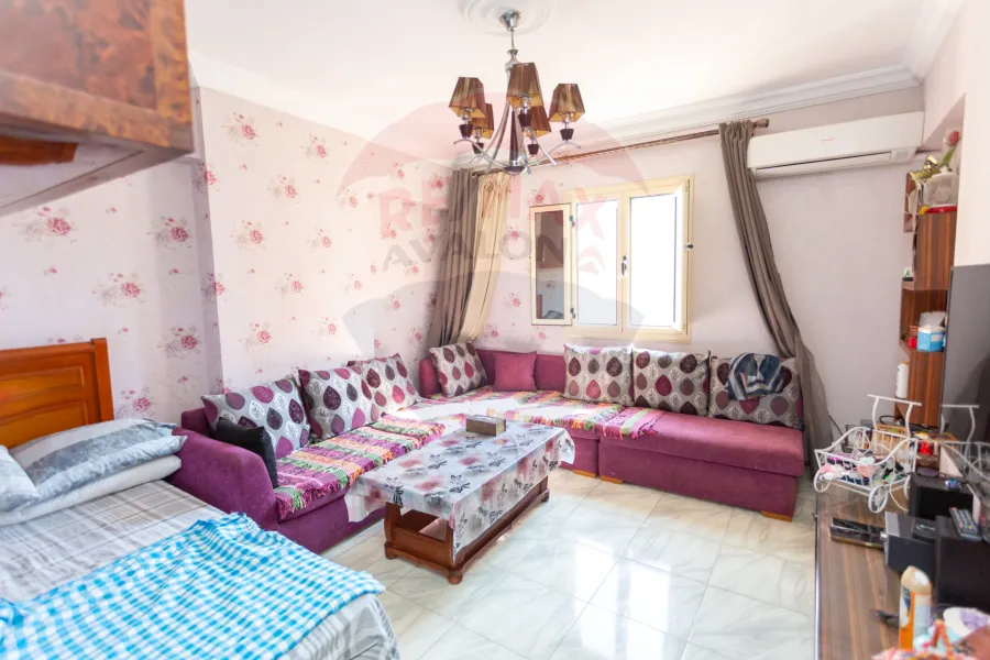 Apartment for sale 130 m Jnaklis (Steps From Abu Qer St.)