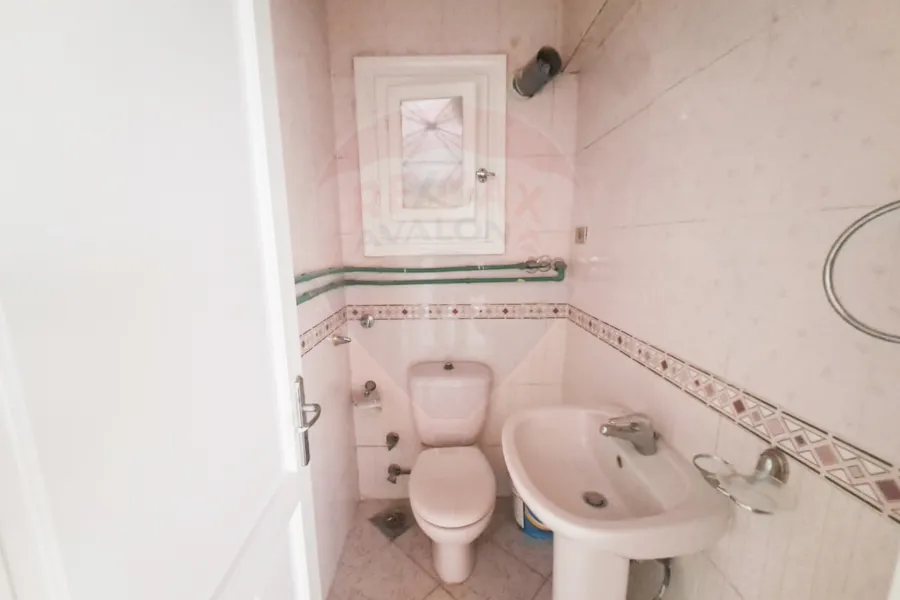 شقة للبيع 175 م سموحة ( بجوار كوبري 14 مايو )