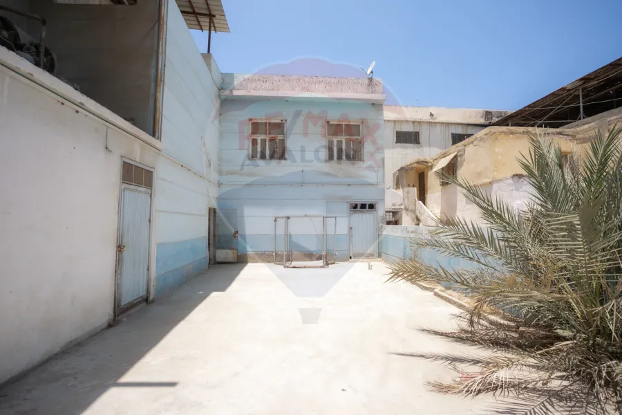 ثلاجه صناعي للبيع 2,000 م ( كفر الدوار )