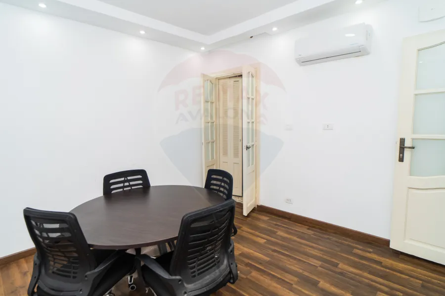 Administrative headquarters for sale 260 m Gleem (in front of the digestive system hospital)