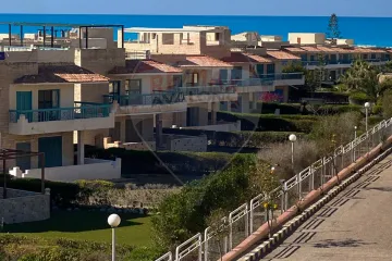 فيلا ستاند الون للبيع (بيرلا مارينا) 250 م