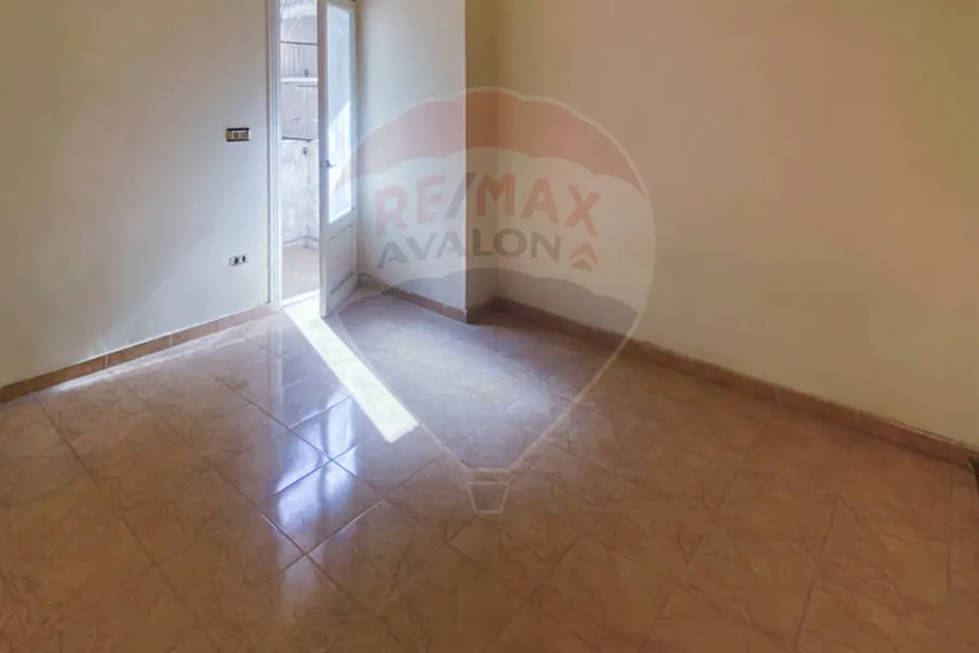 Apartment for sale 110 m Bolkeley (off Lavison Street)