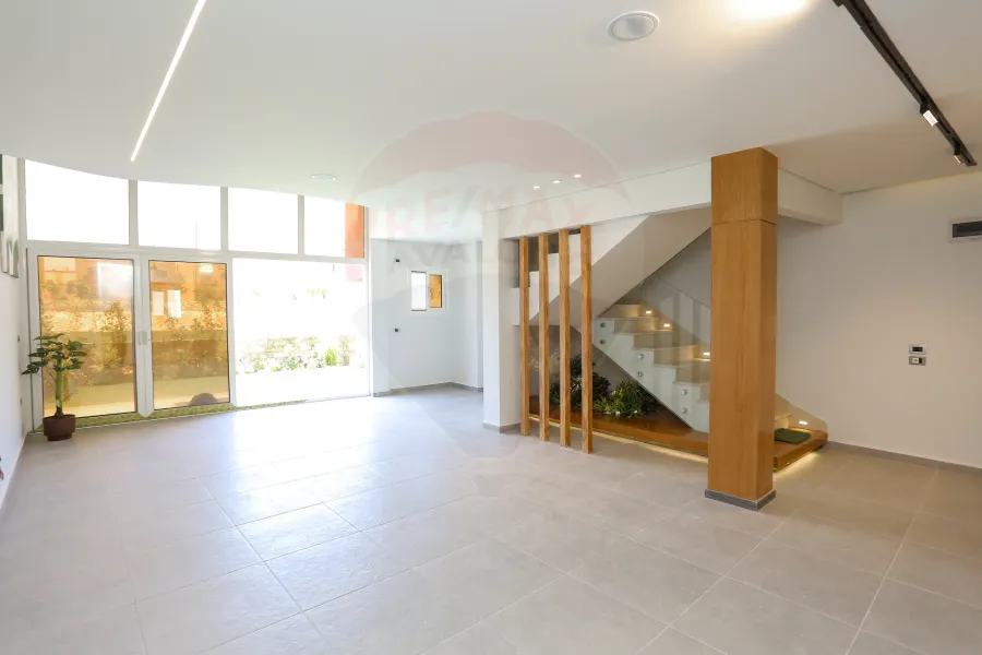 فيلا للبيع 312م مبانى + 42م حديقة الساحل الشمالى ( قرية بيلا مرينا)-  الكيلو 89