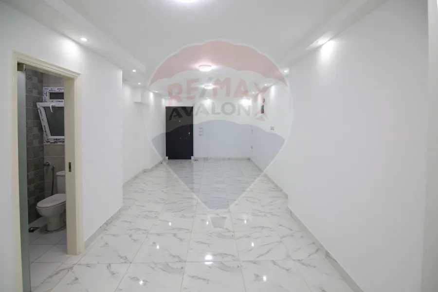 شقة اداري للإيجار 100 م سموحة  مصطفي كامل (عمارة براند)