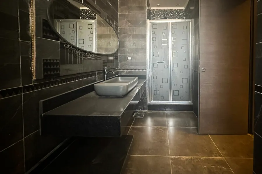 سنيور شاليه ارضي بجاردن للبيع (هاسيندا باي - سيدي عبدالرحمن) 200 م