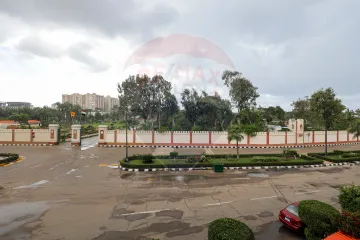 شقة للإيجار المفروش 100 م المعمورة (خطوات من البحر)